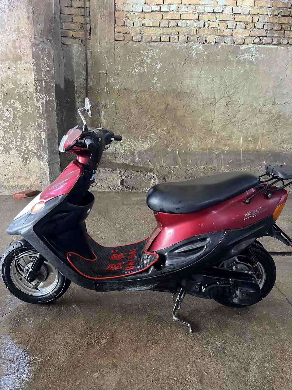 ياماها تسع زروف للبيع
سلام عليكم 
تسع زروف للبيع لون ماروني 
دراجه كفاله عامه كل نقص مابيها 
كلها بلاد ما مفتوحه 
مستعجل على بيعتها شراي خاص او اتصال 
***********
