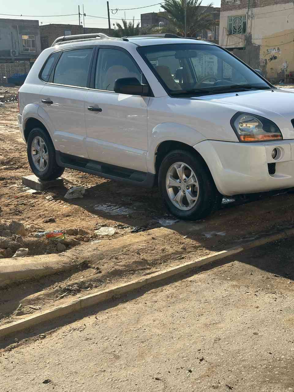 السلام عليكم للبيع توسان مديل 2009 فول مواصفات خليجيه  مكينة 2000 اربعه سلندر مكفوله كفاله عامه من صبغ تبديل تريد وكاله تريد تحويل جاهزه حداديه مكينه كير تخم تاير جديد /مكان السيارة ديوانية /اتصال ع رقم ‏‪0780 648 3479‬‏
