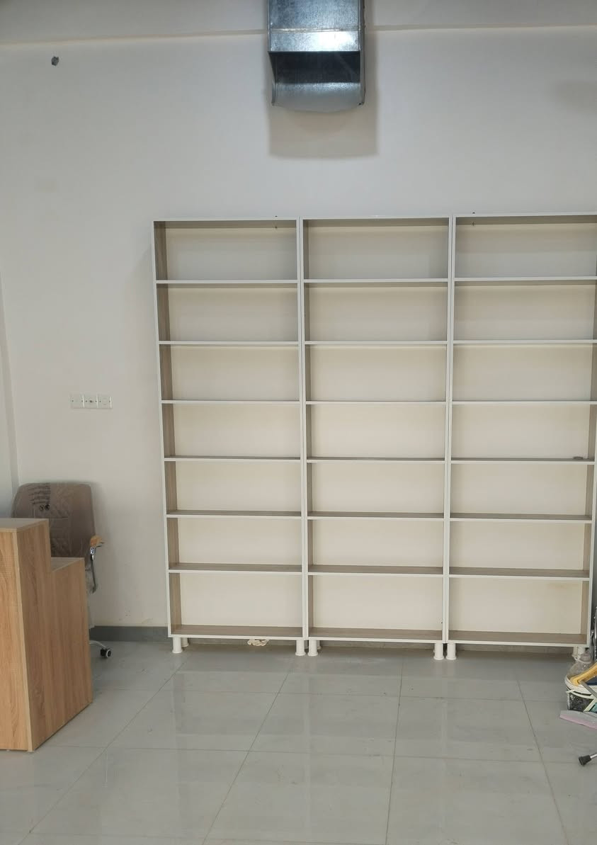 فاترينات عدد 8 ب600 الف
استخدام اسبوع فقط 
***********
