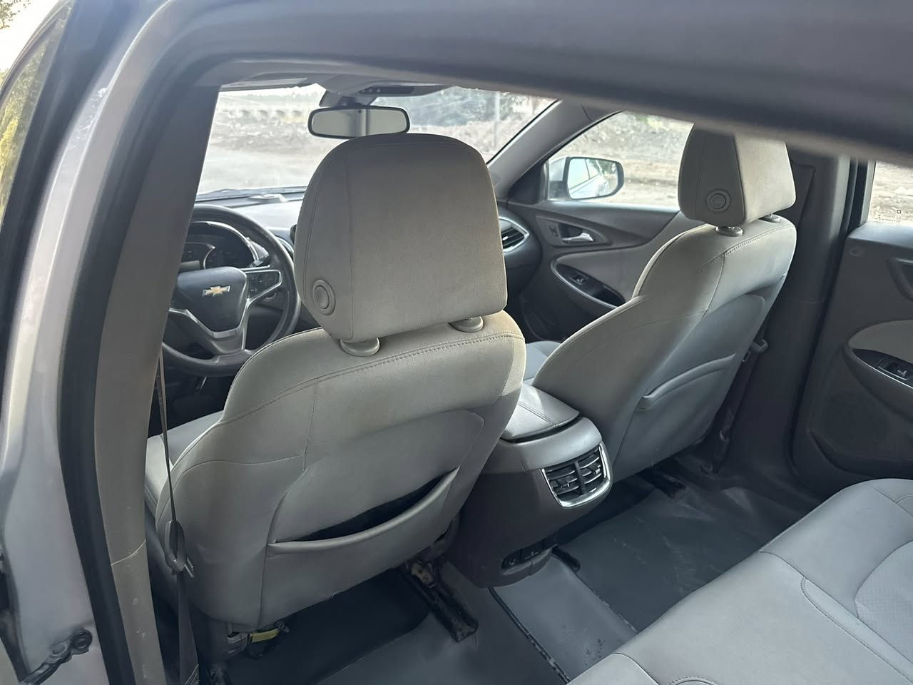 السلام عليكم ماليبو 2018 حادث جاملغ امامي وخلفي تعديل على بارد نفسهن معدلات السعر 90

وبيهه مجال بسيط رقم الهاتف ***********
