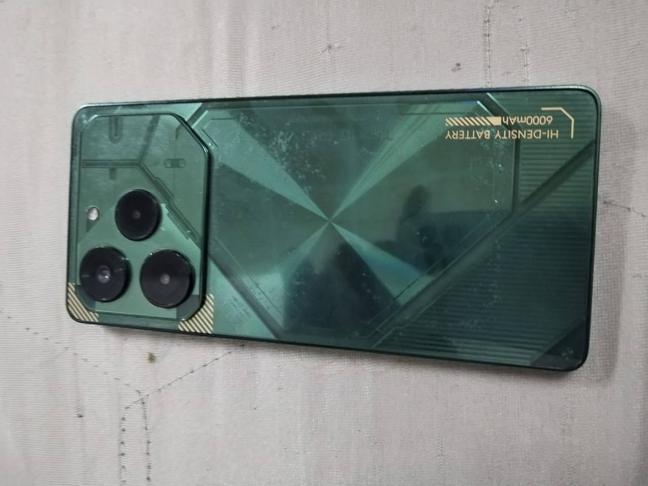 سلام عليكم نقال لبيع نقال جديد لا بي عطل وله تصليح يشغل بوبجي 60فريم وماكو اي تقطيع ويخبل وكتونه شركه مجوده سعره خاص***********
