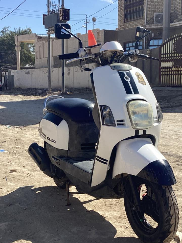 للبيع مستعجل 
موديل 2008كابريتر ختم واحد مع المكينه ما مفتوحه بوشه 49بلادي تايرات جدد بنزات جدد كهربائيات كلها شغاله اي نقص ما بيها  
مستعجل 
السعر (650) وبيها مجال 
مكلف بل نشر ***********
