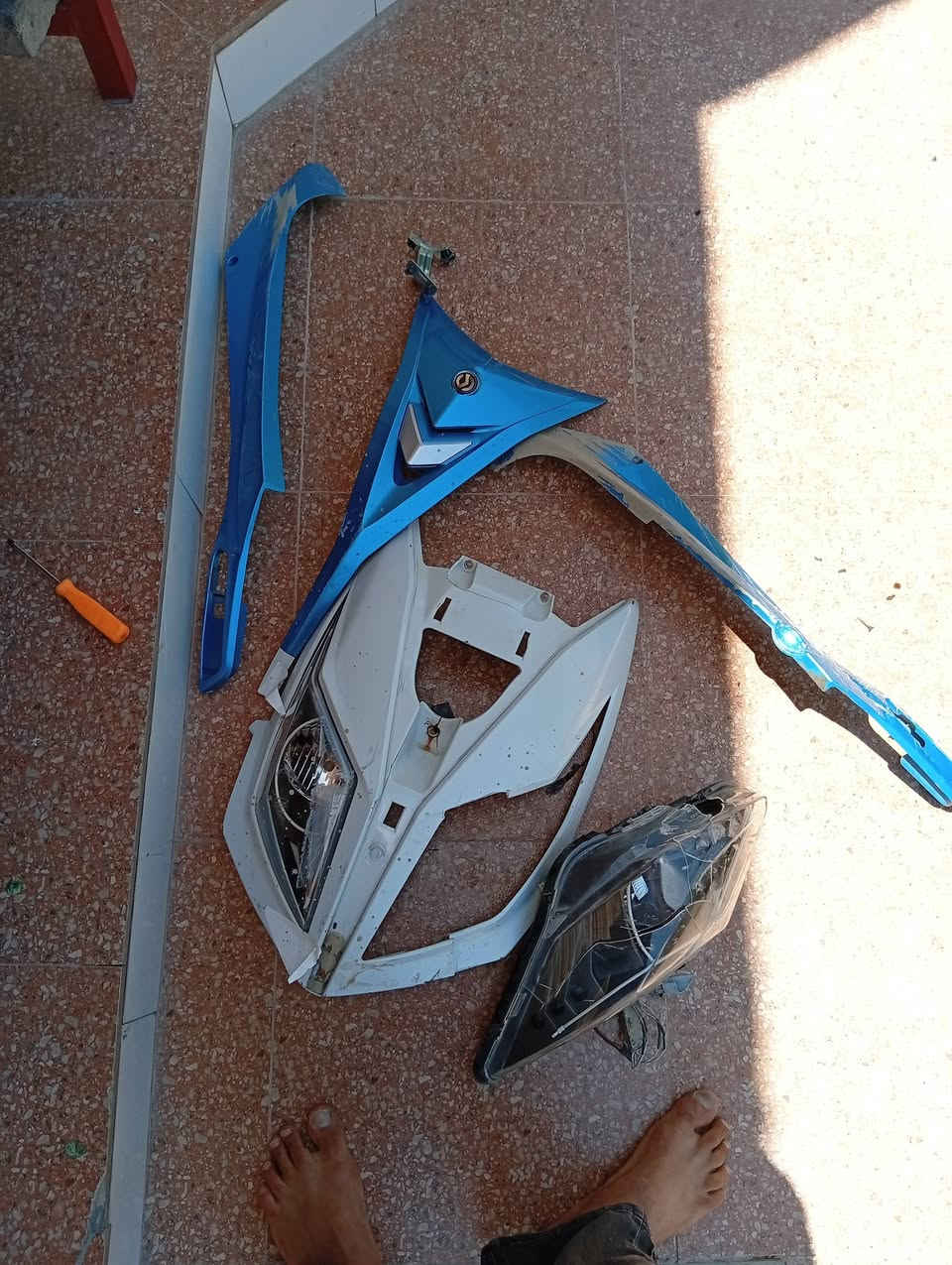 سلام عليكم
دراجه للبيع ابيعك على حادثها عوزها بس سدر امامي قيم بل يرضي الله


**إذا كنت صاحب هذا الإعلان وتريد حذفه لأي سبب، رجاءا أرسل رسالة إلى الدعم الفني**