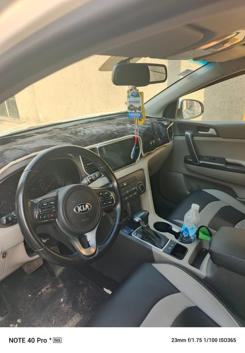 سبورتج2018 خليجي كفاله عامه ماشيه90 الف السياره نص فول***********
