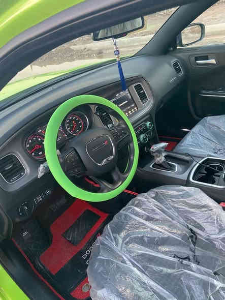 السلام عليكم جارجر 2023 اصل  النداء الاخير بدون رقم سياره كفاله عامه من تبديل ولبارد وصبغ ماشيه 14الف السياره داخله تقرير نسبه غرق سياره v8.  هيمي. مكاني بغداد.        السعر 260.                وبيه مجال حك الجيه.  ***********
