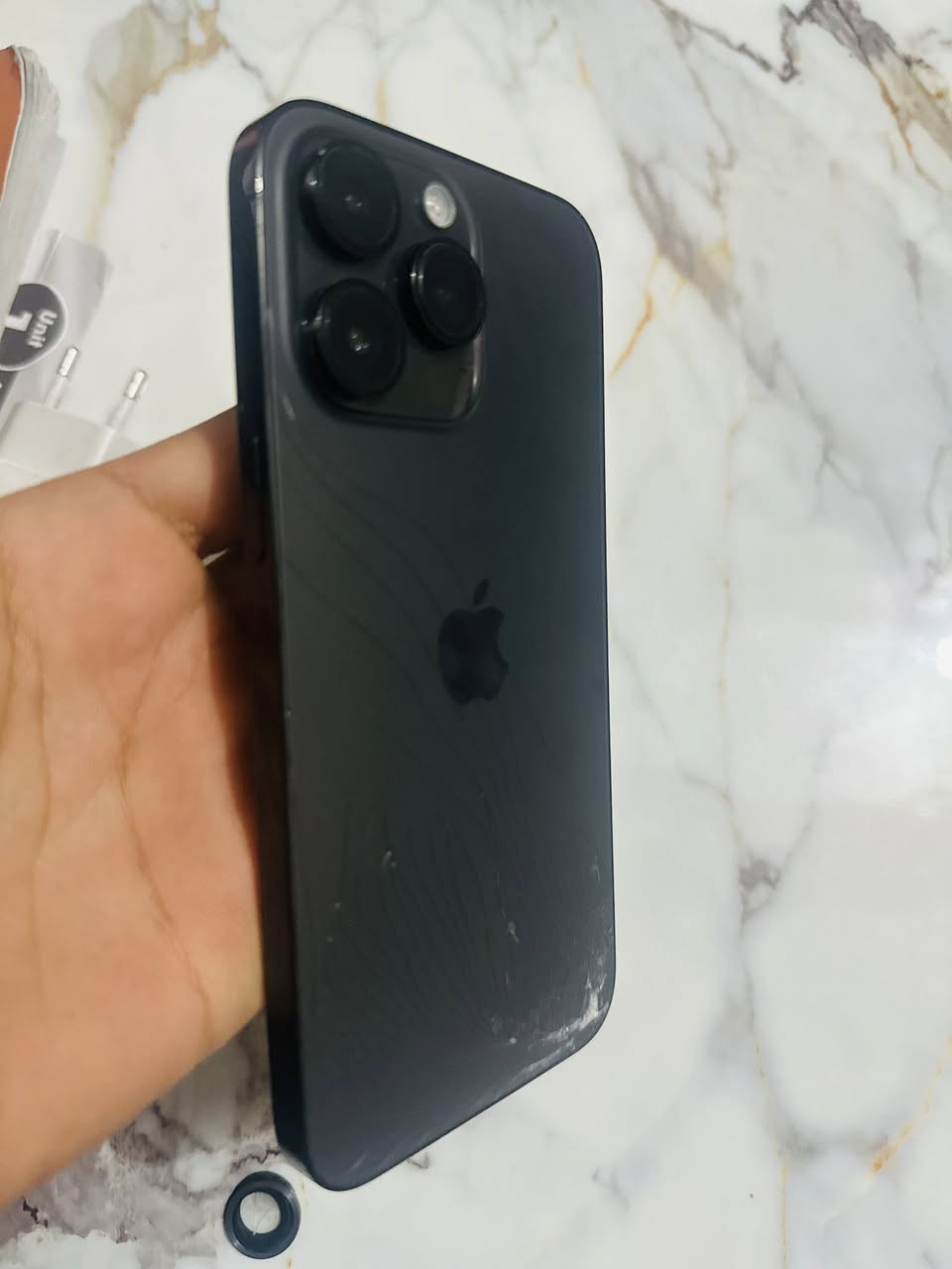 ١٤ برو ماكس مبدل شاشه اصليه ذاكره ٢٥٦ بطاريه ٨٤ بلاد 
***********
