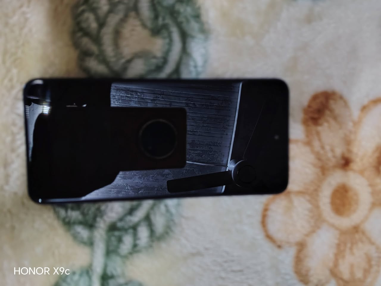 السلام عليكم
مبايل للبيع بي شرك بل جام والايسي عاطل السعر 70 وبي مجال لشراي الهاتف، ***********
