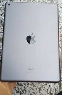 ايباد ٨ • ٣٢ • متفتحش