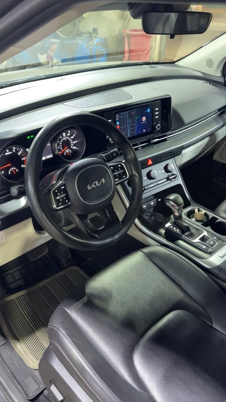 السلام عليكم
كيا كرنفال  2024فول مواصفات عده الفتحه
لون فيلي ميتاليك وارد امريكي بدون ايرباك بدون دواخل
صور الحادث مرفقة بل منشور 
رقم انبارالجديد بأسمي تحويل بنفس اليوم 
المواصفات: بصمة / بصمة ابواب / تشغيل عن بعد
 / كشنات جلد / كشنات تدفئة 
رادار امامي / رادار جانبي / رادار خلفي / حساس امامي 
حساس خلفي 
/ تبريد 3 قطع مركزي / 6 سلندر 3500 
ماشية 15 الف ميل
اشاير بل مري / تحديد مسار
قيادة الية / كشن كهرباء 
/ اوتو هولد / هندبريك بصمة 
مود درايف / امامي LED / خلفي LED /
7راكب / كشنات قلابة / فول تحكم
بلوتوث / AUX / ABS / USB / كار بلي وايرلس
العنوان / رمادي
ملاحظه غير متواجد على الفيس 
للاستفسار ***********
