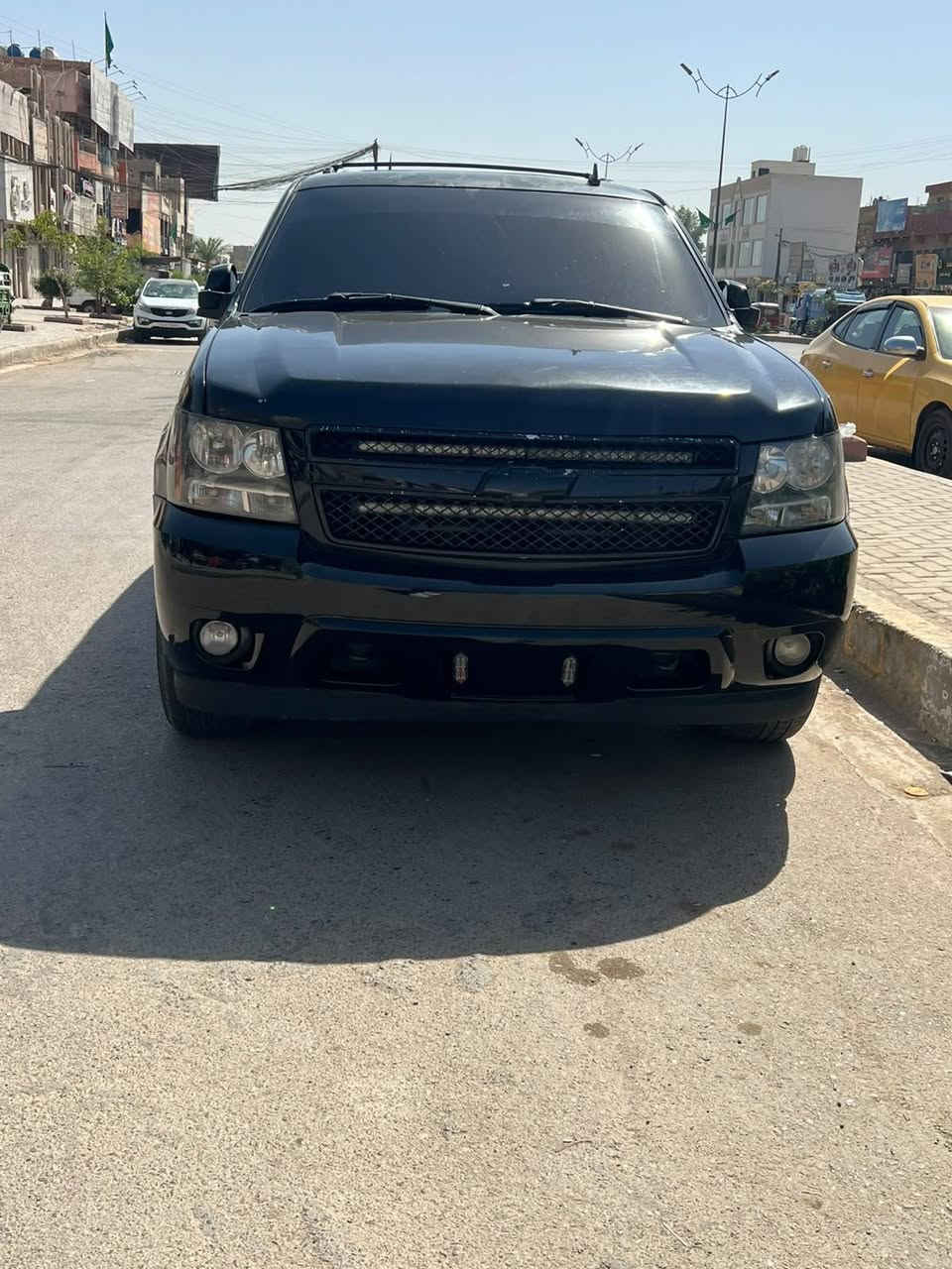 سلام عليكم 
مراوس بتاهو شمباني بدون كص 
مراوس فقط
موديل تاهو 2010كفاله  وسرقة وعشائر
تخم تاير جديد
محرك 8 سلندر 5300 (المرغوب)
كير ومحرك وكهربائي (كل بشرط)
المواصفات (فول الفول - أعلى فئة):
فتحة (سلايد)
شاشة كبيرة
سقف DVD
لايت زنون
2 كشن امامي كهربائي (خزن ميموري، تبريد، تدفئة)
2 كشن خلفي تدفئة
7  كشنات اسود 
صندوك شفط وكهربائي
حساس
وبعدها هواي مواصفات
مكان السيارة: بغداد مدينه الصدر 
***********
