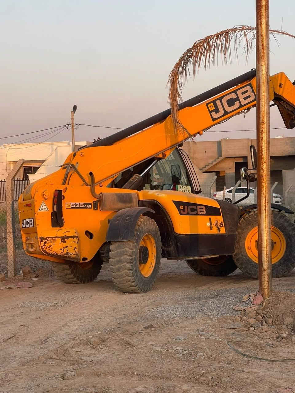 سلام عليكم..
رافعه شفل JCB سلايت للبيع موديل 2011مشتغله ٩٠٠ كير محرك واكسل بل شرط رقم اربيل هزة  جديده رافعه جاهزه  علة وضع شركه مكان كركوك  ...سعر ٤٢٠ وبيه مجال ..
***********للستفسار
