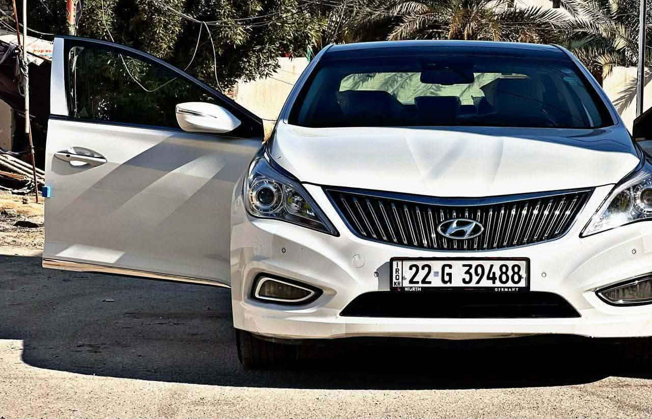 السلام عليكم ازير البيع موديل 2014 مكينه 3000 

فول مواصفات سونار مرفق بل منشور 
العنوان الديوانية 
راح اخلي رقمي للتواصل 
***********
