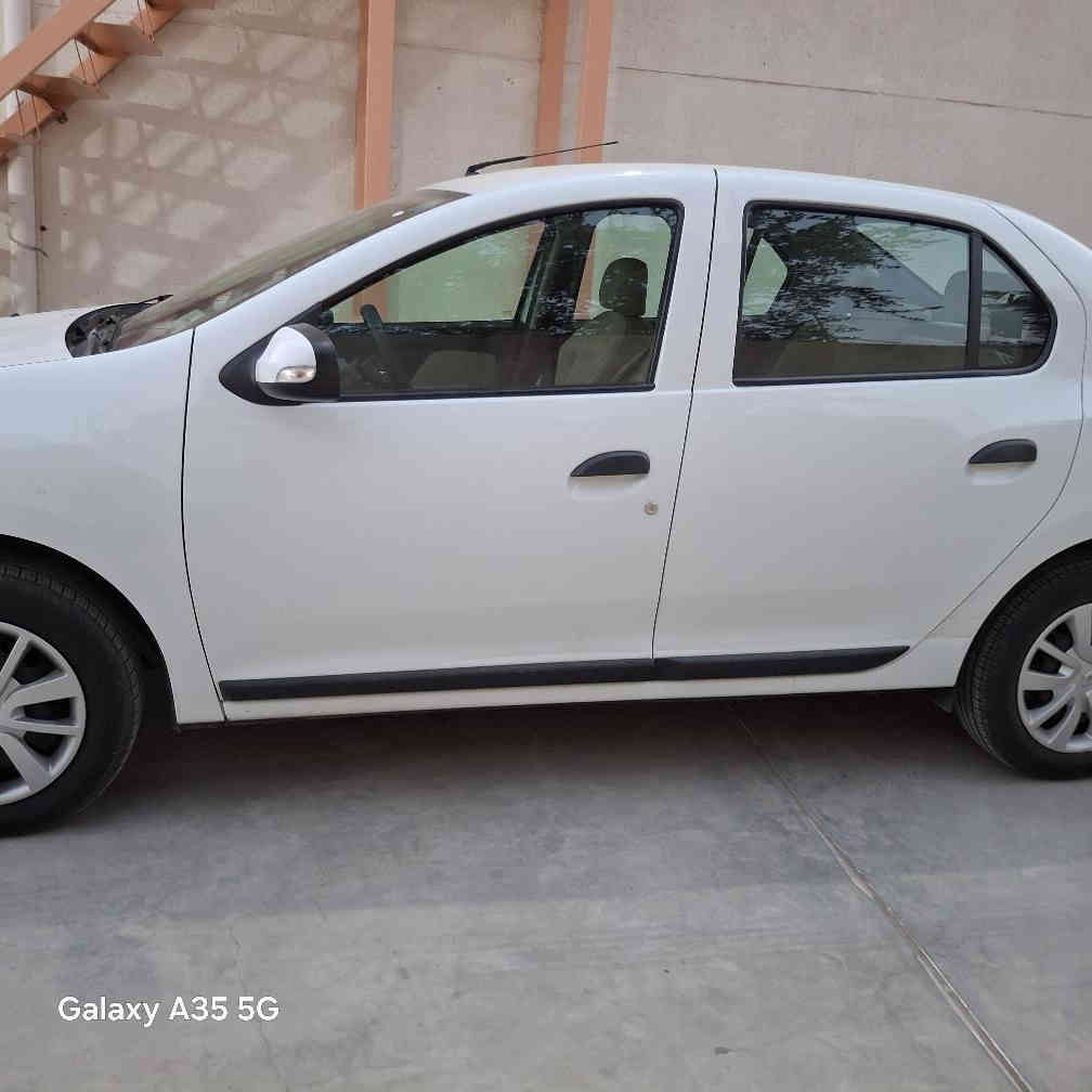 السلام عليكم
رينو سيمبول للبيع 
موديل 2020
مكفوله من الصبغ
ماشيه 59 الف
السياره بلاديه على وضع الشركه كلشي ما مبدل بيه 
كلشي بيه بلادي 
الي تصير من نصيبه فلس مايصرف عليه 
سنويه جديده هزه جديده يعني مدوخ بالتحويل 
السعر 97  وبيه مجال 
للاتصال ***********
مكان السياره بغداد
