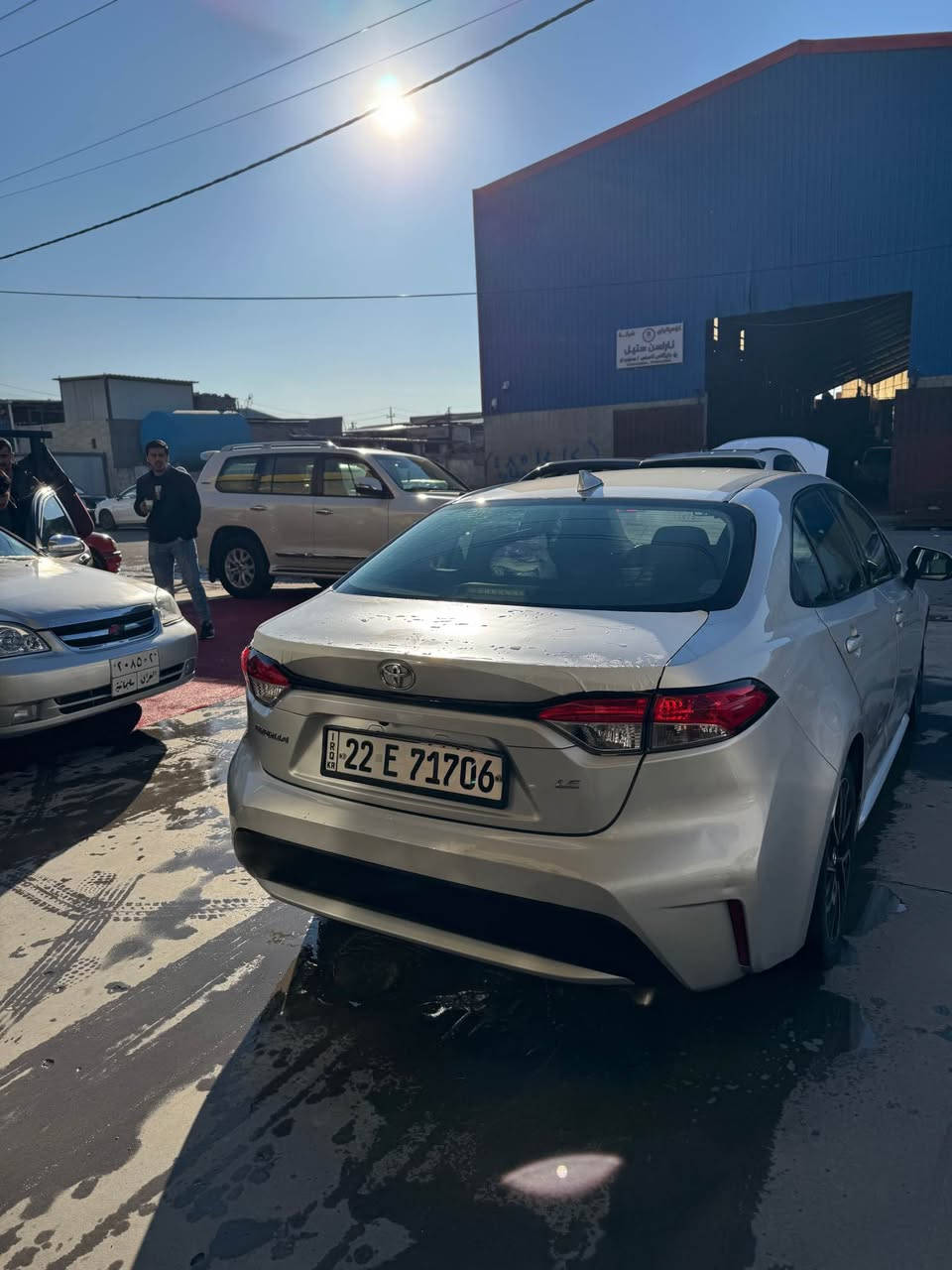 تۆیۆتا کرۆلا ٢٠٢١ le سێ پارچەی بۆیاخە ئێرباگ بەس شانی تەقیوە گێڕ و مەکینە و تەبرید هەموو شتی بە شەرت رەقەم و سەنەوی نوێیە سعری ١٣٧ و کەمەک مەجال ٣٦٠هەزار خرامەی لەسەرە دوای مەعامەلە دەیگەرێنمەوە 
*********** أربيل, العراق
