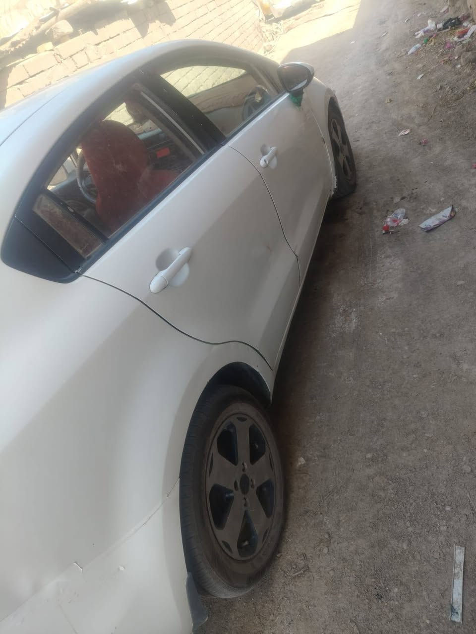 سلام عليكم سياره كيه ريو مديل ١٤ البيع سياره  مكفوله من العيب شرعي بيه ضربه جاملق  مرجع علبارد مكينه ١٦٠٠ مكينه وكير خير من الله تخم تاير حديد تبريدمنضومه كامله توني شادله جديده سنويه صاقطه  العلوان ناصريه جبايش سعر ٦٣ وبيه مجال  رقم الهاتف ‏‪*********** انا مكلف بنشر
