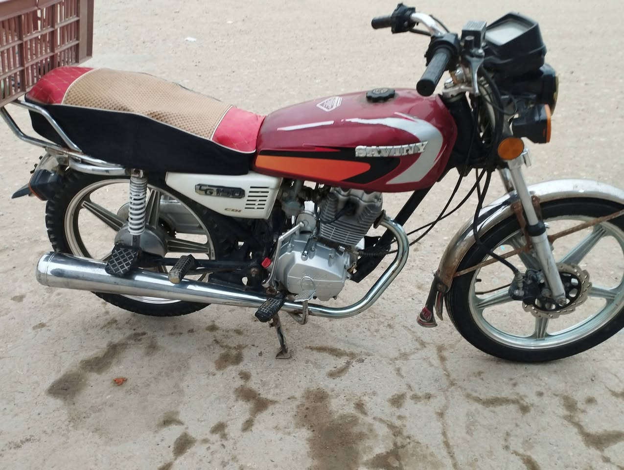 سافان بدون وراق موديل 21 سلف هندر شغال سعره 475وبيه مجال شراي اتصل أو تساب ***********
