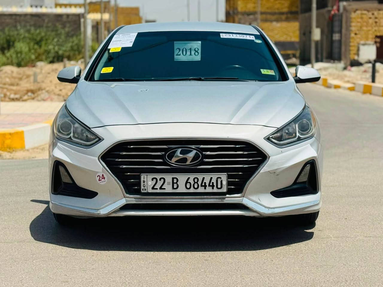 السلام عليكم 
سوناتا موديل 2018 رقم ربيل دولي بسمي سنويه لغايه 2031
السياره وارد أمريكي ضررها جاملق وقبق صندوق فقط بدون ضررداخلي 
بدون ايرباك 
مكينه 2400
ماشيه 100
السياره مكينه كير تبريد حداده على وضع الشريكه 
اي نقص مابيها وشرط احلا من صور 
العنوان البصره 
السعر 118
رقم *********** البصرة, العراق
