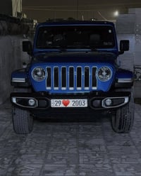 للبيع جيب رانكلر  مكينه 2000 تيربو 4 سلندر  حادثها جاملغ وباب خلفي فقط...