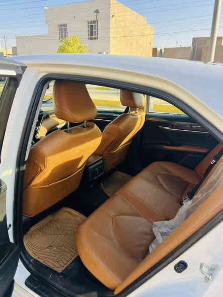 كامري. ٢٠٢٣ 
هايبرد كراند ياباني اصل 
ماشيه ١١١ كيلو 
معروضه ٢٣ وبيه مجال 
العنوان الانبار الرمادي
للتواصل ***********
