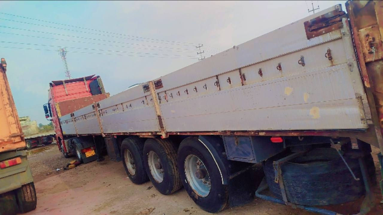 سلام عليكم اكتروز موديل 2000 مرسمه فلات رقم اربيل مكينه لا صرف ولا بخار كير كهربائي تخم تاير راس وعربانه سيارة كفالة عامه  للاستفسار ***********
