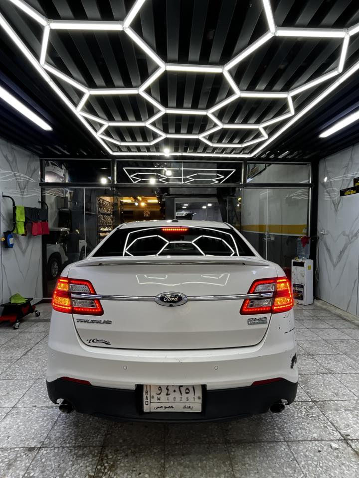 فورد تورس شو 2015 v6 تون توربو اعلى فئه بالتورس ، 
ماشيه 140 الف ميل ، بيها صبغ 6 قطع ( ضربتها بابين عكس السايق ) 
 السعر 100
***********
