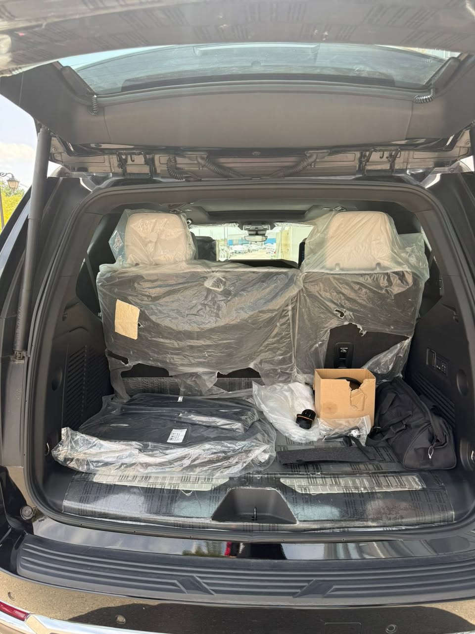 السلام عليكم تاهو 2025برايمر 
خليجي وكاله المنصور 
مغلف PPFكفاله عامه 
ماشيه16الف 
السعر69 الف وبيها مجال 
مكانه بغداد 
***********
