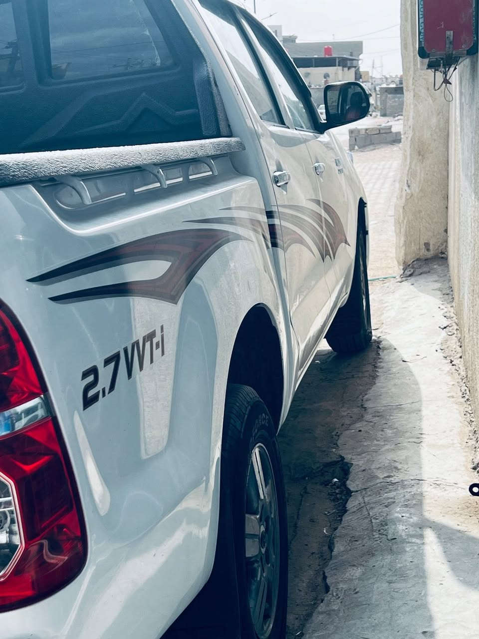 فلاونزه مديل 14مكفوله من ضربه وصبغ وتبديل  قفط باردات بيها  كير مكينه كفاله  تخم تاير جديد حداده جديده سياره بسمنه كير عادي المكان البصره مركز مدينه السعر 178 مامتواجد ع النت ‭

‭0782 559 3133‬
