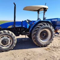 نيو هولند • ٢٠١٥ • حجم ٨٠