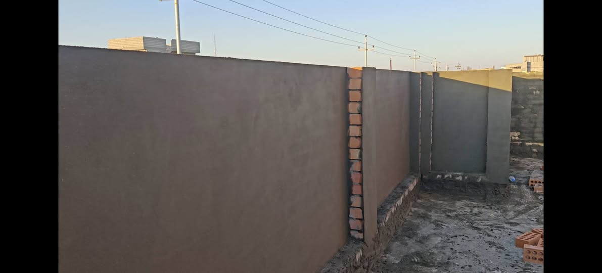السلام عليكم 
اني لباخ شغلي درجه اولى اشتغل بدقة وسرعة وشغلي مساطر ومالج خشب وسعر مناسب المتر  ٣ الف دينار  رقمي ***********
واتساب ***********

