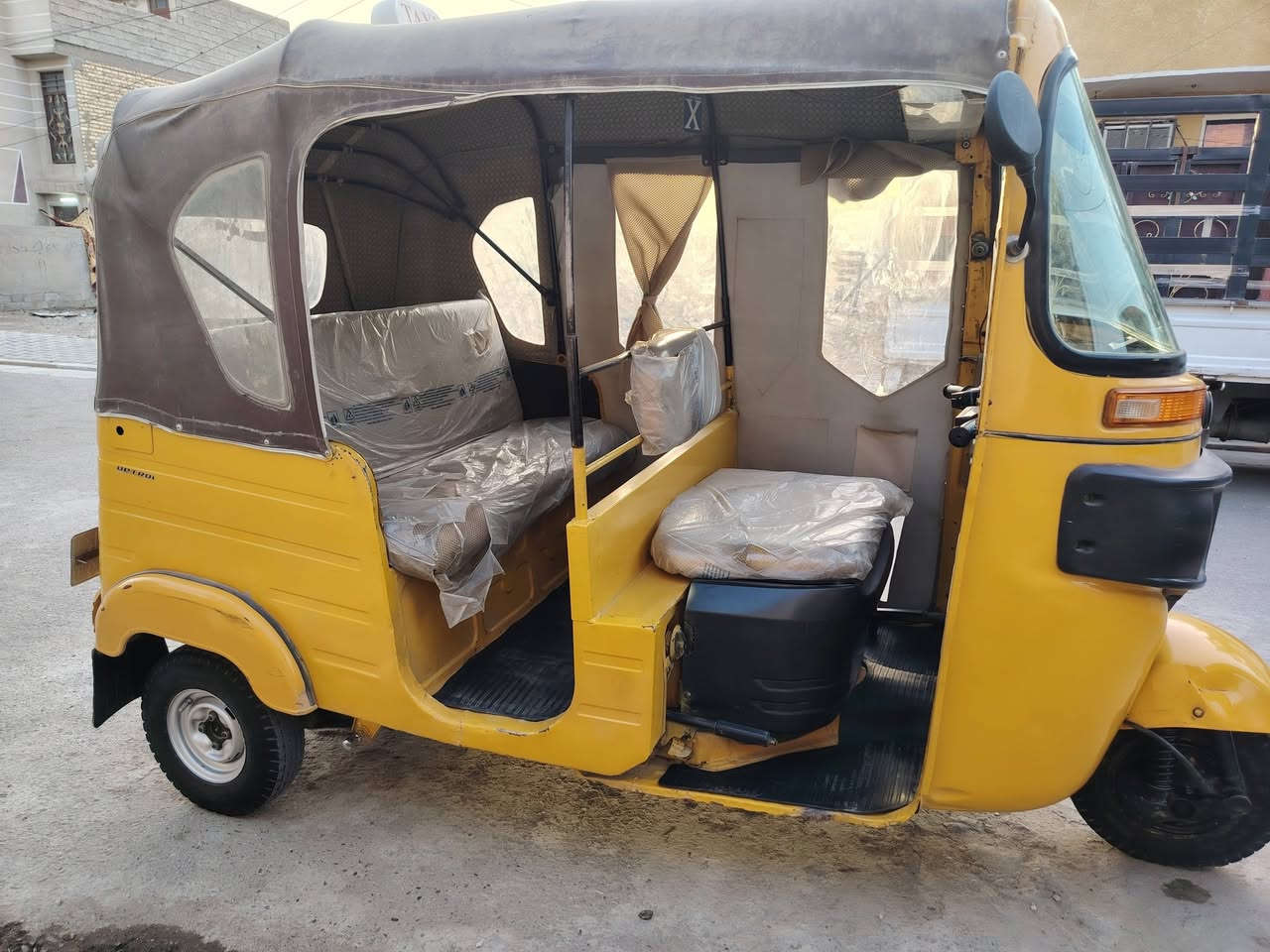 تكتك نضيفه موديل ١٩ سنويه ورقم سعر ٥ ملاين بيهه مجال


**إذا كنت صاحب هذا الإعلان وتريد حذفه لأي سبب، رجاءا أرسل رسالة إلى الدعم الفني**