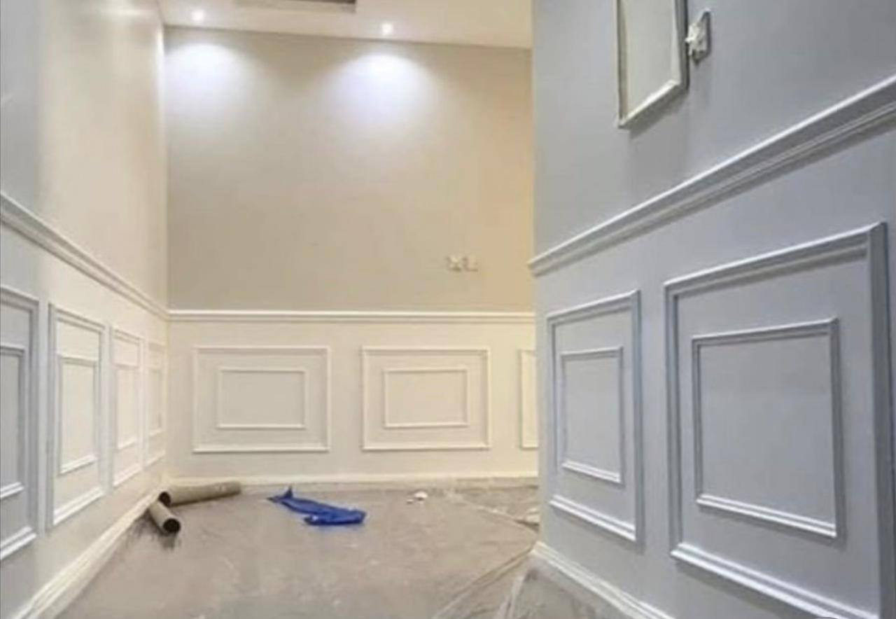 مستعدون لكافة اعمال الديكور والاصباغ الداخليه والخارجيه يأيدي كادر مبدع ومتميز للاستفسار الاتصال عالرقم (***********) او مراسلة الصفحه
