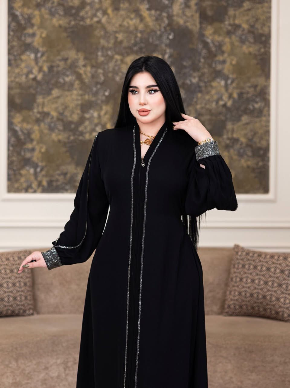 عباية قماش انترنت كويتي فاخر بلون أسود فاحم، خامة راقية ناعمة وانسيابية تعطي شكل أنيق ومرتب، مع قوام قوي يثبت ويظهر الفخامة. مناسبة للاستخدام اليومي والمناسبات، وتجمع بين البساطة والرقي.
تلبس من وزن ٦٠ لحد ١١٠
قياسات M/L/XL/2XL/3XL

📦 متوفر توصيل جميع مناطق ب5000 فقط 
⚠️ شرط الفحص عند الاستلام بوجود المندوب للتأكد من المصداقية وجودة القماش قبل الدفع


**إذا كنت صاحب هذا الإعلان وتريد حذفه لأي سبب، رجاءا أرسل رسالة إلى الدعم الفني**