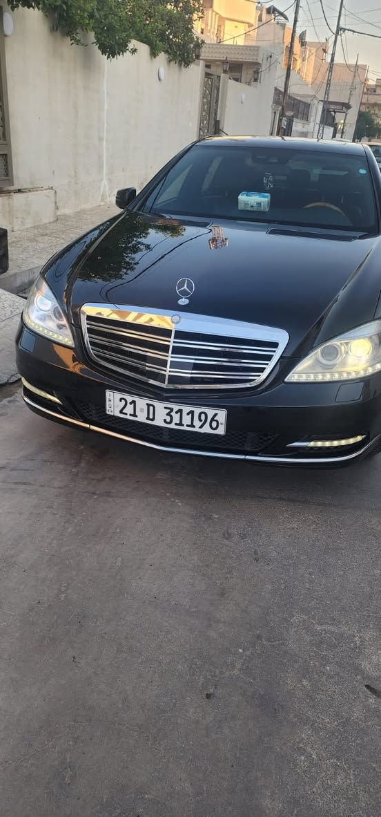 مارسدس s350 موديل 11
مكفوله كفاله عامه 
ماشيه 210 
موصفات ال s معروفه 
بنوراما 
تدفئه تبريد بكل الكشنات 
تحديد مسار 
نقطه عمياء 
قاصه 
كروس سرعه تكيفي مع السياره الامامك 
تغير الوان الاضائه الداخليه 
3 وضعيات قياده 
نضام ايكو 
مساج بالكشنات 
تخم تاير و دبلات جديد 
ماكو اي مسج مسويله سيرفس كامل 
العنوان:بابل 
الرقم:***********
السعر:230$ وقابل للتفاوض شي بسيط
