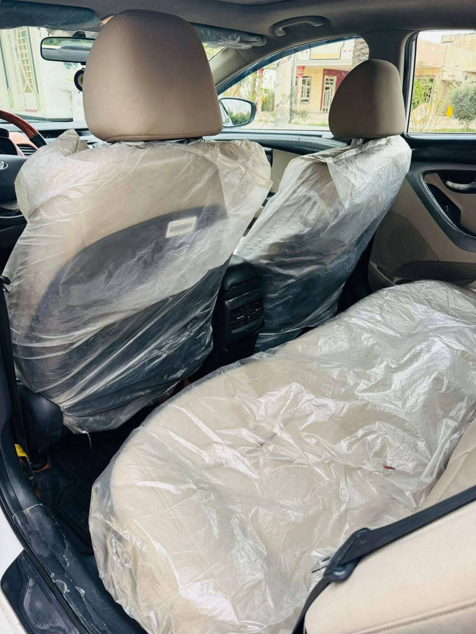 السلام عليكم 
الانتره 2015 خليجي للبيع كفاله عامه حتى الداعاميات من الصبغ والتبديل  رقم بغداد جديد انكليزي بسمي، المواصفات... فتحه /اشاير بل مري /مري شفط/تحكم ستيرن/تبريد قطعتين/شاشه كامره خلفيه /داخل صاج/محرك 1800 وباقي المواصفات 
المعروفه فول عده البصمه السياره موجوده بغداد المنصور
السعر 100$ ورقة وبيها مجال 
التواصل واتساب فقط *********** إبو أيمن الجميلي
