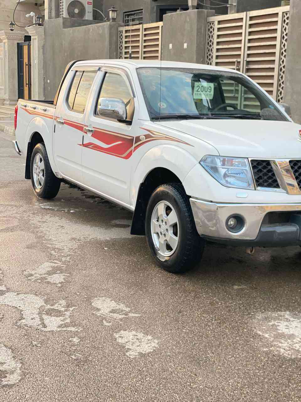 السياره للبيع نيفار 2009 مكينه ماامفتوحه مكفوله 
مكان كوت ***********
