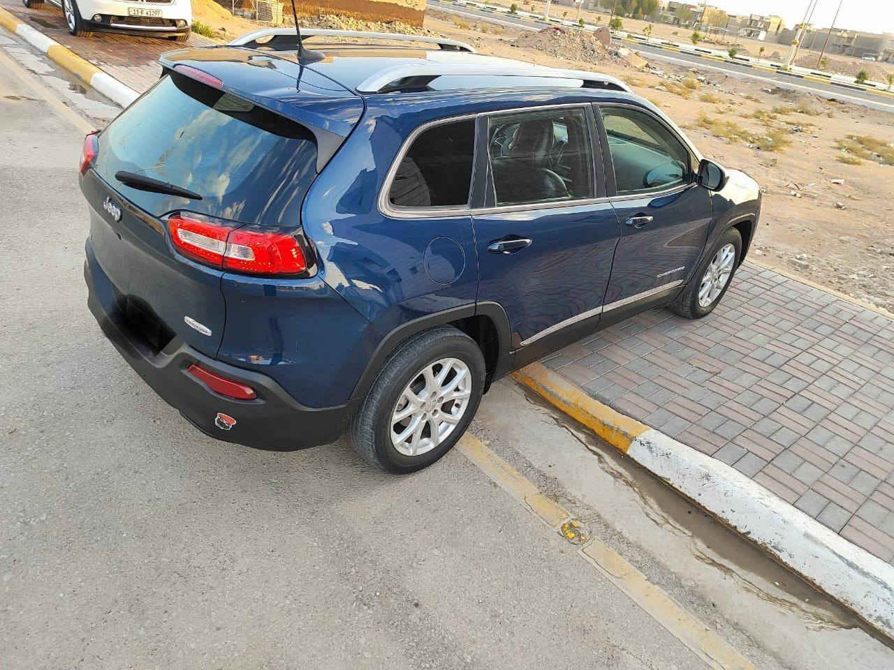 سلام عليكم جيب بزون موديل 2018 السعر 112 وبي مجال بسيط موصفات مكينه 2400 شاشه كبيره تحكم ستيرن كامره خلفيه تبريد قطعتين حساسات سايد بريك بصمه بصمت ابواب كشنات جلد بصمت تشغيل تخم تاير حداديه تبريد ثلج مكينه وكير كفاله سنويه 29 رقم بغداد دولي بسمي تحويل مباشر العنوان كربلاء للستفسار ***********
