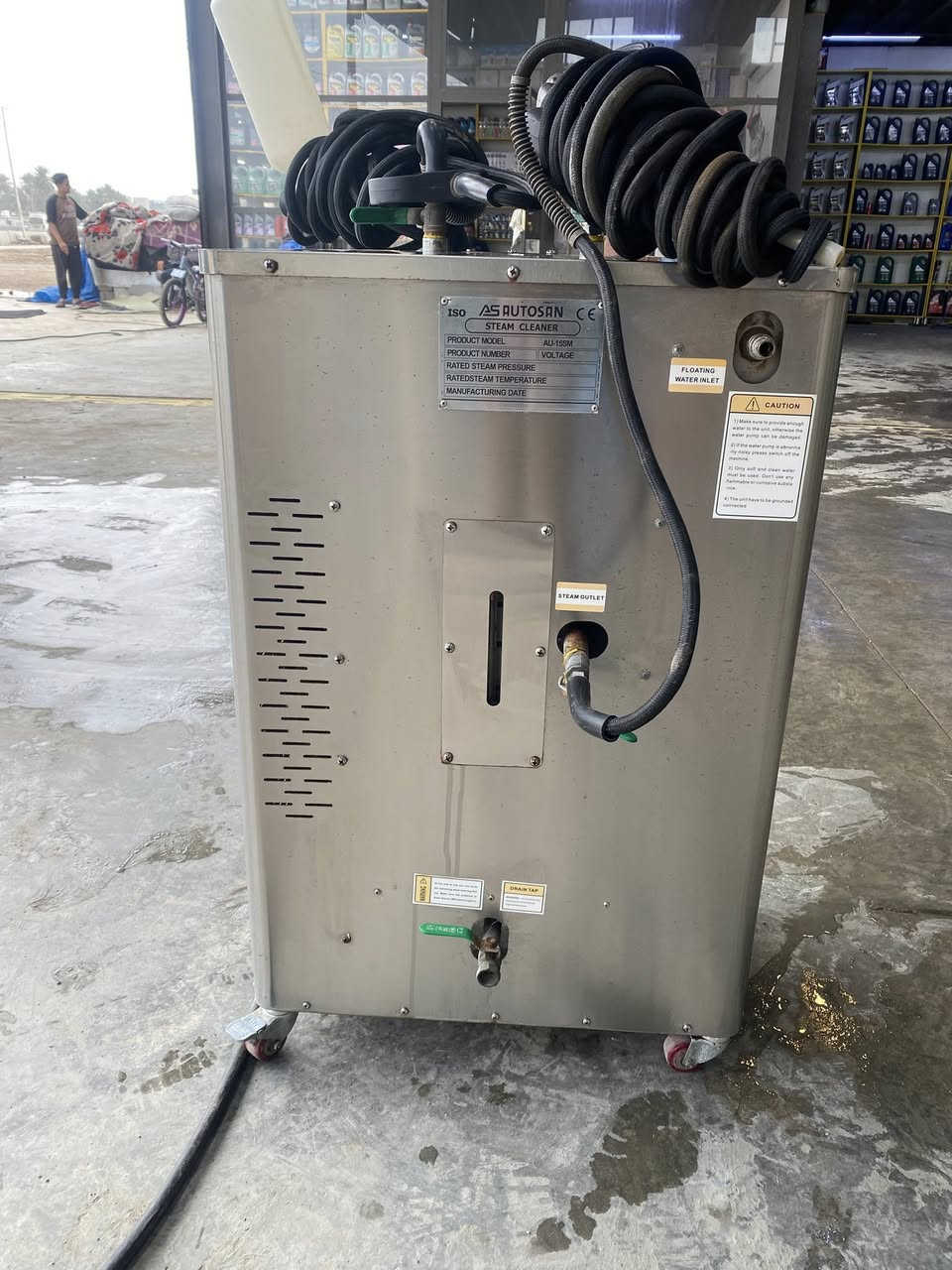 السلام عليكم
جهاز بخار  مستخدم مرتين مشتغل بي وجان بالمخزن وغراضه كامله بي منفذين بخار ومسدسين   من شركة اوتوسان مشتري ب مليون ونص وعارضه بمليون قفل 

للتواصل ***********
