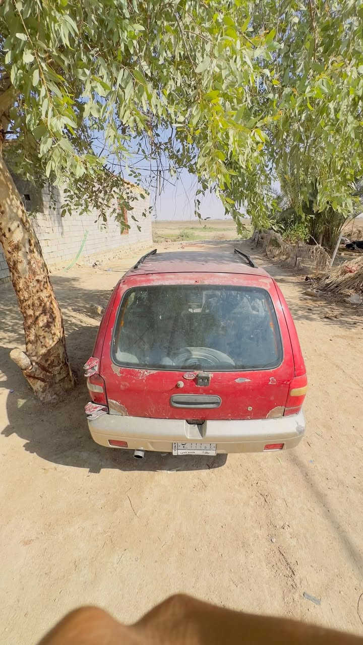 السلام عليكم 
كيا سبورتج موديل 2000  رقم بغداد
المكان نجف ناحية القادسية 
السعر 35 وبيها ***********
