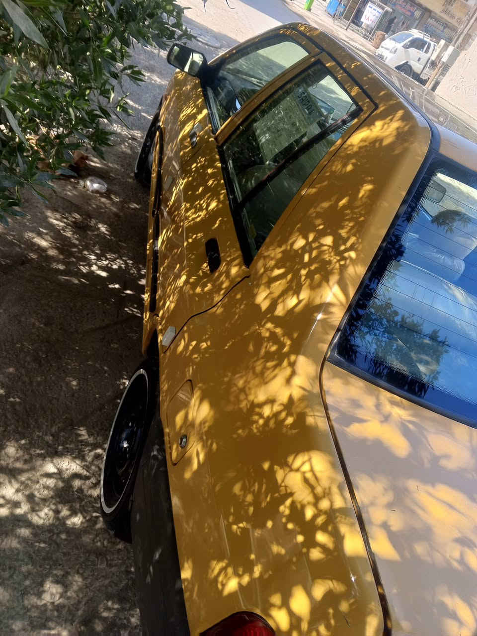 سلام عليكم سايبه موديل 2015
سياره جاهزه على اخر حبايه مكينه كير صدر كهربائيات مكفوله سياره نفس الي بل صور اذا مو نفس الي بل صور تاخذها او اتروح كشرها احله من صور مصفره هيئة وغرامات هزه جديده 
عارضها 34 او بيها مجال رقم هاتف ***********
