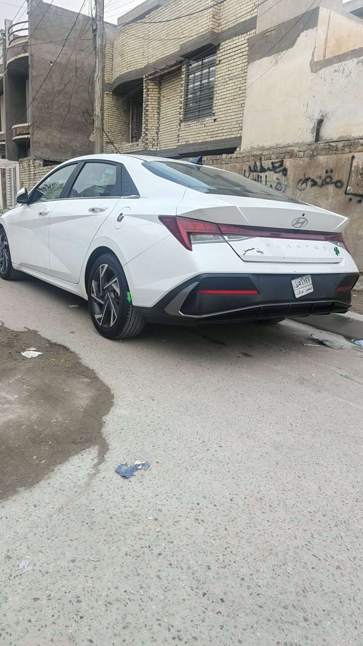 سلام عليكم لانترا موديل 
٢٥ وراد امريكي

فول مواصفات  ماشيه 17 

مستعجل علا بيعتها والسياره نضيفه 

حادثها بجم ٣ قطع بنيد وجاملغين 

لغد وشاصي بس مسحوبات بدون لحيم بدون صبغ بس مسحوبات ضربتها صفح مو قويه صور الحادث خاص مكاني  بغداد البياع السياره بدون رقم (فحص مؤاقت) سعر السياره  155 وبيها مجال بسيط

رقم الهاتف ***********
