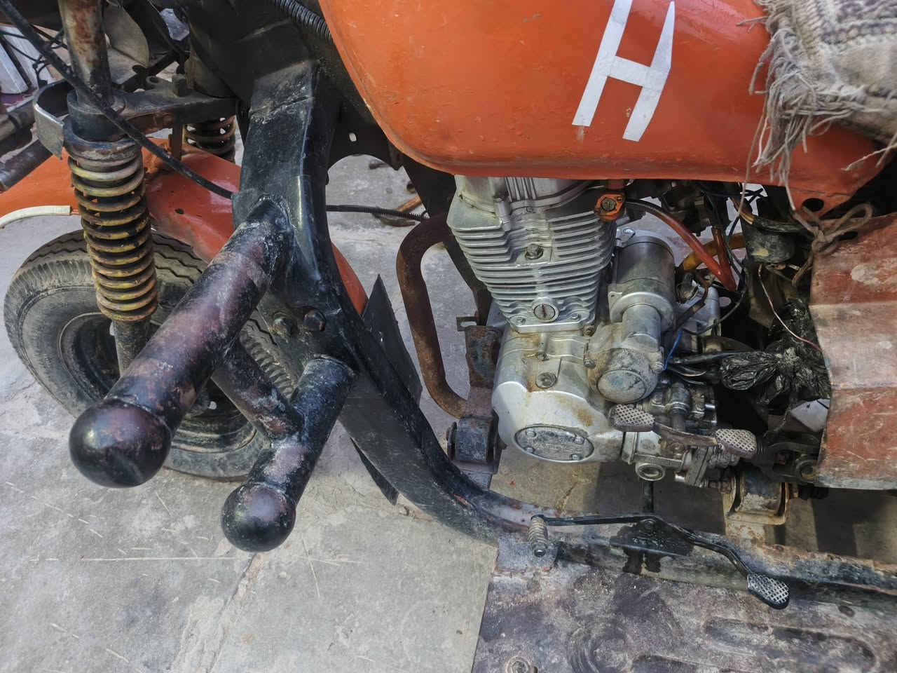 سلام عليكم ستوته لبيع موديل 14اوراق وكيله سيد خلدون ستوته مكينه جديده تخم تاير ستوه مشدود كهربايات شقالات ستوته شويه يرادله ترتيب سعره 1150وبيه مجال ***********نتصل وبل خدمه
