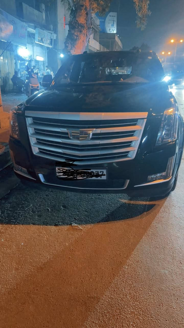 سلام عليكم كاديلاك  مديل 2018 خليجي فول موصفات واحد على واحد بيه بس جاملقسياره خير من لله تخبل بل عافيه على الياخذه.   السعر 350.  الرقم.  ***********
