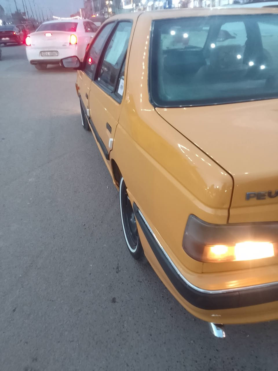 بيجو بارس موديل 15 مكينه كير تبريد صدر تخم تايره خط ابيض شاشه  مكفولات بيها طخه دوسه معمره وهلال معمر والباقي مكفول مابيها جراد ولنكاد   مكاني الدورة السعر ٥٠ للاستفسار ***********
