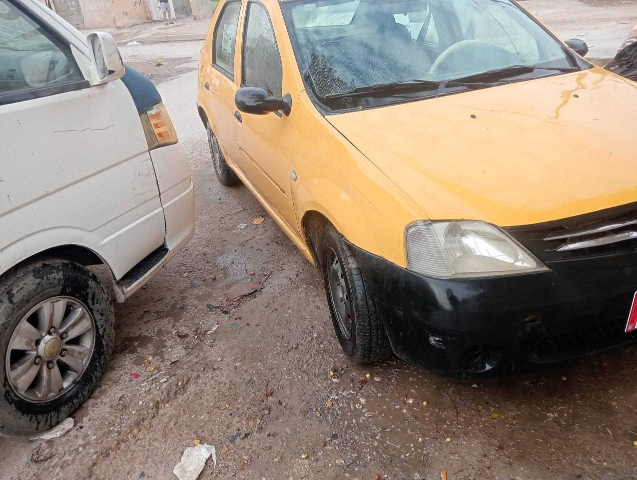 رينو لوكان للبيع رقم بغداد انكايزي مصفرة هيئة وغرامات كير محرك مكفولات تبريد عاطل مكاني بغداد الزعفرانية راعيها يمي بالزعفرانية السعر 28 وبيها مجال حك الجية نقصها دسكات امامية وبيها ريحة فطيرة بالتشغيل ماعرف نوزل او مبخرة بس السيارة تشتغل نكرة وصافية رقمي ***********
