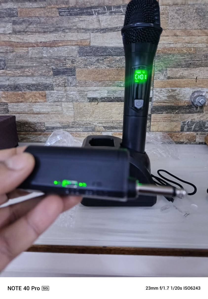 السلام عليكم
من رخصة الادمن
مايك طك كارتون عالفحص ال
ملحقاته 
١_مرسلة
٢_تحويلة إضافية
٣_كيبل شحن تايبسي
٤قاعدة مايك والمراسلة 
السعر 25
بغداد الكرخ 
رقم الهاتف *********** واتساب
