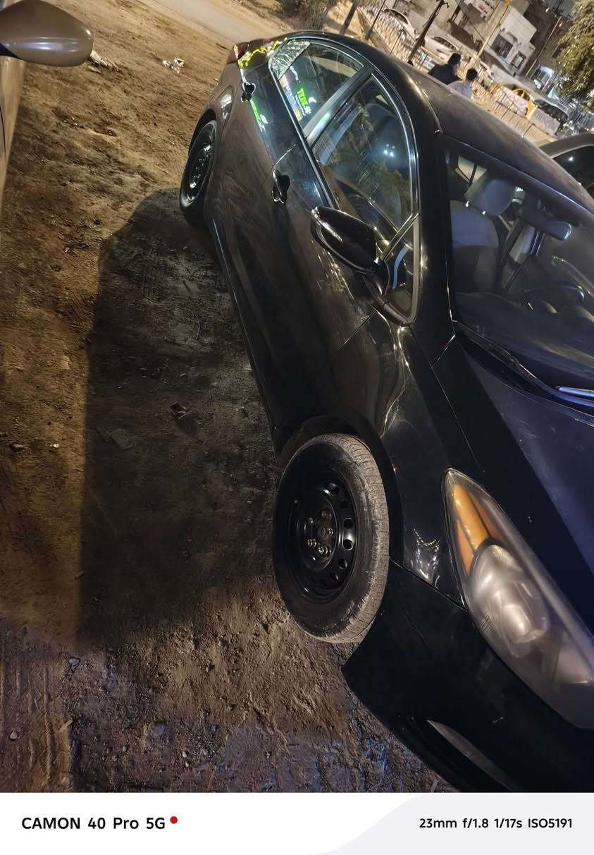 السلام عليكم فورتي وارد أمريكي موديل 2015 3قطع صبغ سياره جديده صدر كير مكينه مكفولة تخم تاير جديد هزه جديده السعر 105 أو مراوس حسب القناعه 
للاستفسار ***********
