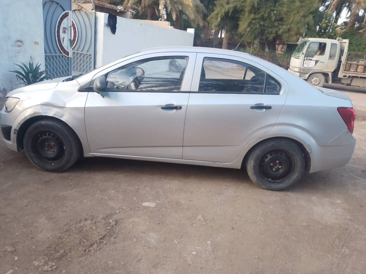 السلام عليكم سياره شوفرليت سونك م 2013 كير عادي محرك نظيف سنويه باسمي رقم بابل عنواني الحله *********** السعر 54 ورقه وبيه مجال
