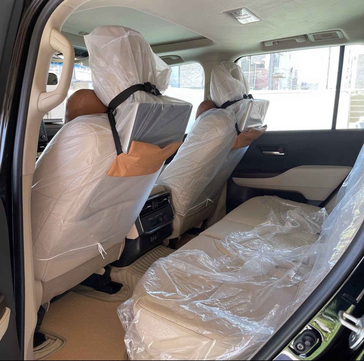 لاندكروز لمتد بلاك ادشن
موديل 2024 زيرو ماشية 1700km كفالة عامة كامرات محيطية جنطة كهرباء فلاشات 3 شاشات طفاية 
مغلفة ppf ظمان 10 سنوات درع للجامة الامامية تغليف الزجاج عاكس للحرارة ارضيات تفصال ب300 الف السيارة جاهزة بأسمي تحويل مباشر
السعر  74.000$
7 شدات و40 ورقة
مكاني بغداد


**إذا كنت صاحب هذا الإعلان وتريد حذفه لأي سبب، رجاءا أرسل رسالة إلى الدعم الفني**