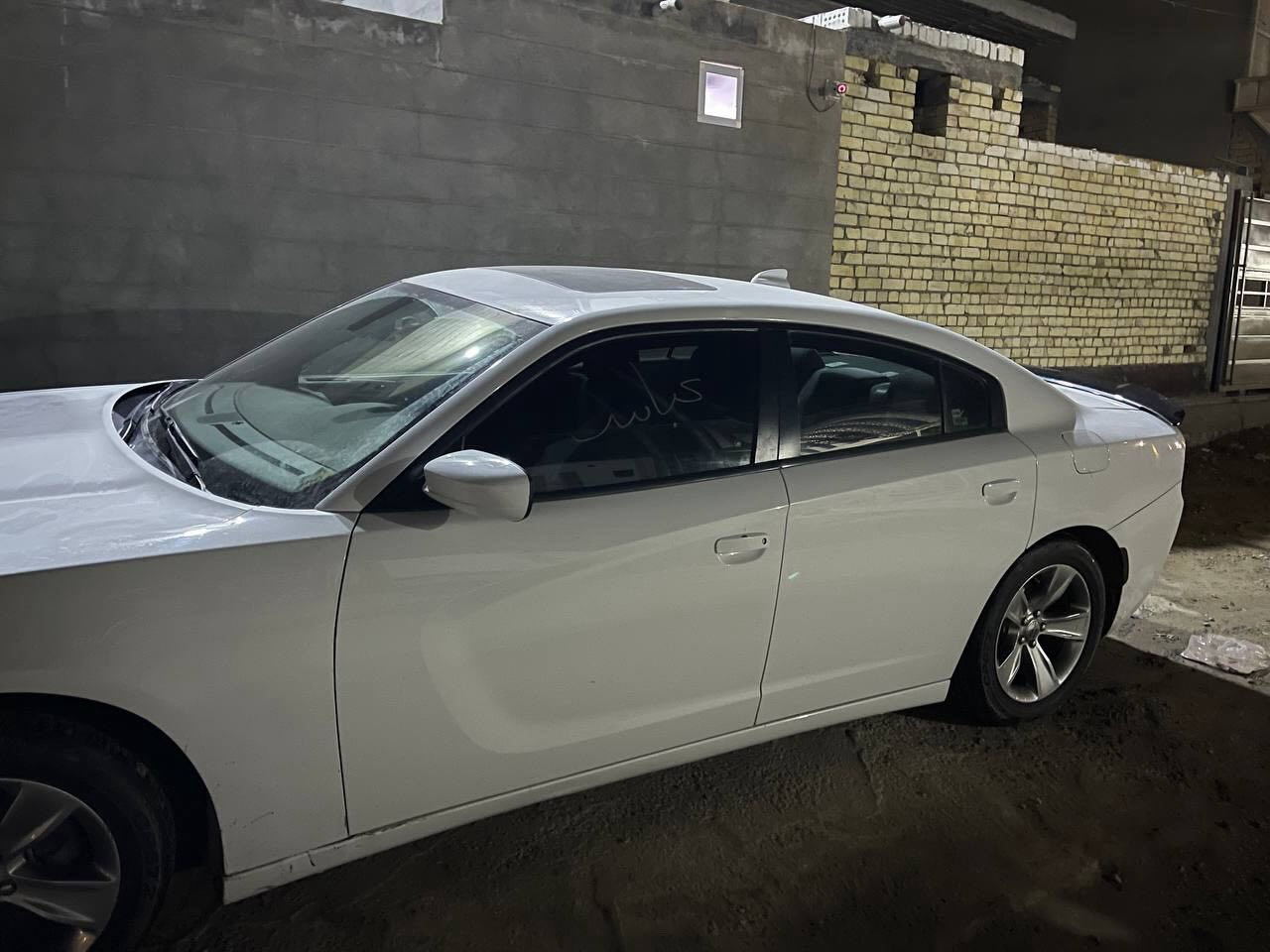 اللهم صل على محمد وال محمد
السلام عليكم 
للبيع او مراوس حسب القناعه
دوج جارجر موديل 2018 اصل 

السياره وارد كندي 🇨🇦
عينه  260

السياره فول مواصفات 
كشنات حضن
شاشه كبيره 
فتحه سقف
حساس خلفي 
رادار جانبي
كشنات خلفيه تدفئه تبريد
تشغيل عن بعد 
كاميرا بل بگ 
سياره جديده ماشيه 80mi 
حداديه كير مكينه كفاله 
 علماً:السياره بيها  باب السايق مبدل اصلي نفس اللون وبارد بل جاملغ الامامي بل ربع الجوه يم الدوسه حادث خارجي بدون دواخل
المكان/ الديوانيه
السعر اتصل على الرقم اني مكلف بل نشر
للاتصال ***********
