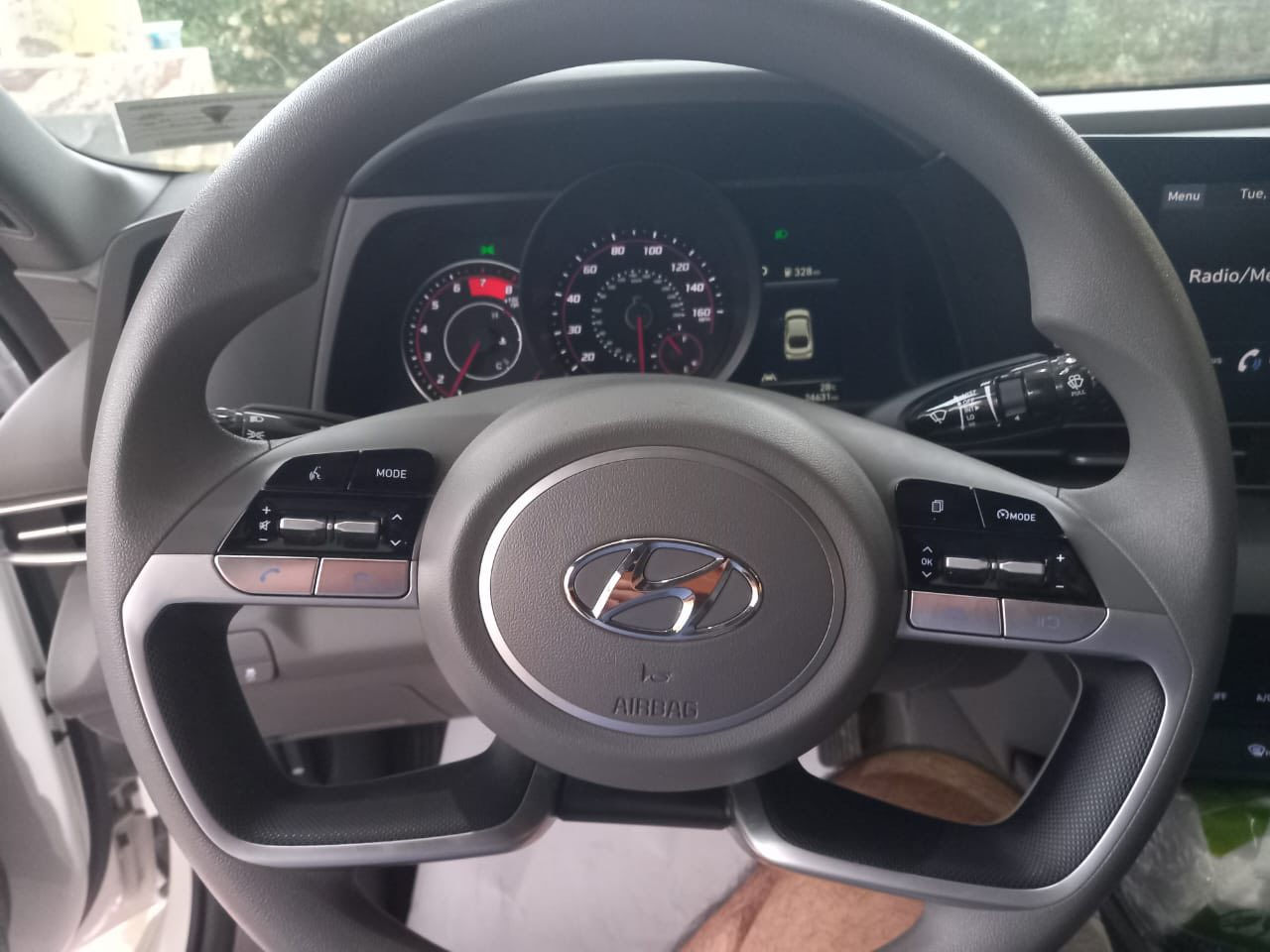 السلام عليكم
النترا للبيع وارد أمريكي
موديل ٢٣ جديدة جدا 
ماشيه ٣٥ ميل
رقم ديالى بسمي 
تحويل ثاني يوم 
نص فول بلاد 
معروف مواصفاته 
الضرر مرفق
السعر ١٦٥
العنوان بعقوبة 
***********
